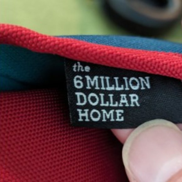 Crumpler 6 Million Dollar Home Shoulder Bag for Compact Digital SLR Camera Bag - Picture 3 of 13